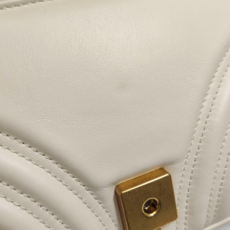 Gucci GG Marmont中型牛皮V紋絎縫雙G標誌口 蓋包肩背包-10