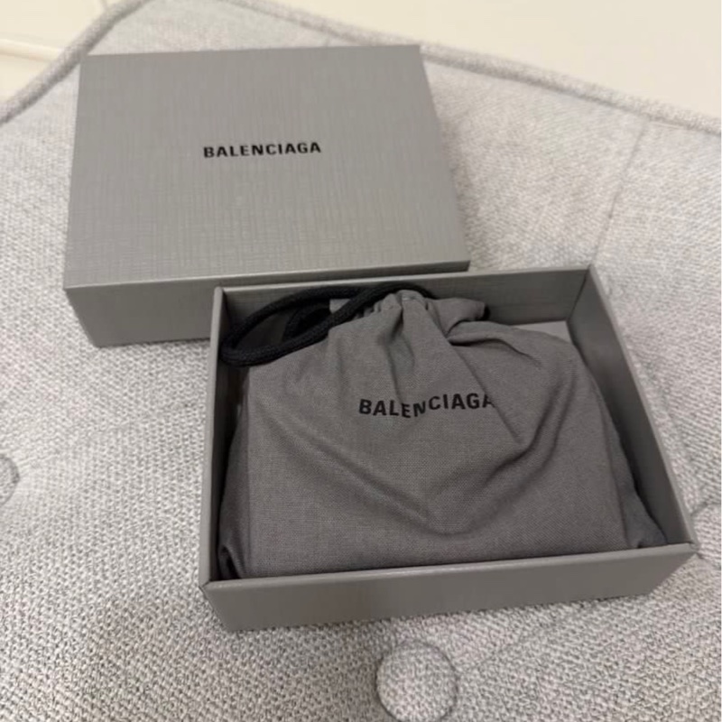 Balenciaga 巴黎世家全新短夾-8