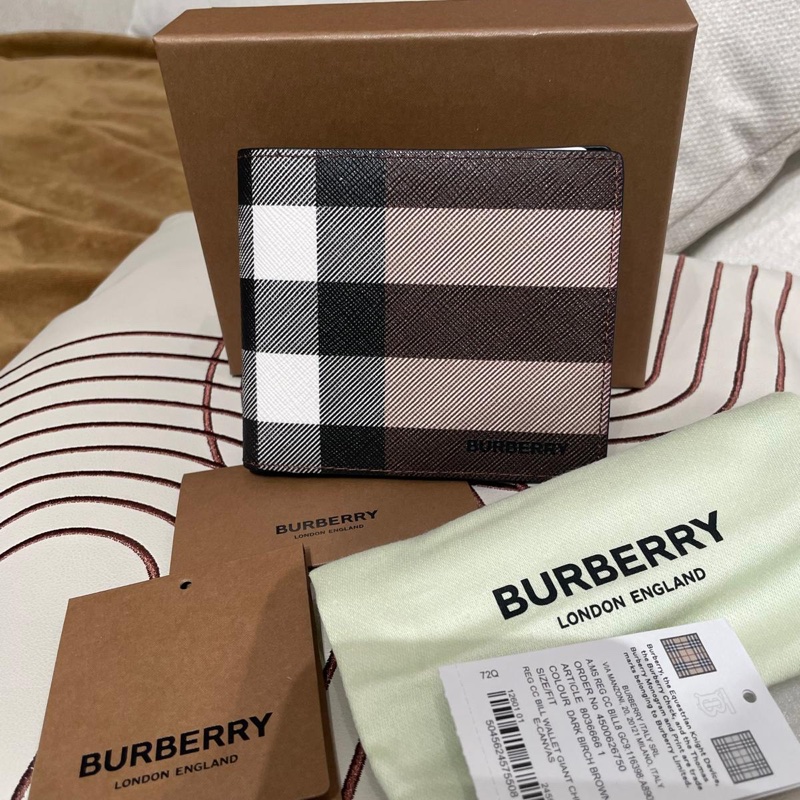 Burberry Short Wallet-2