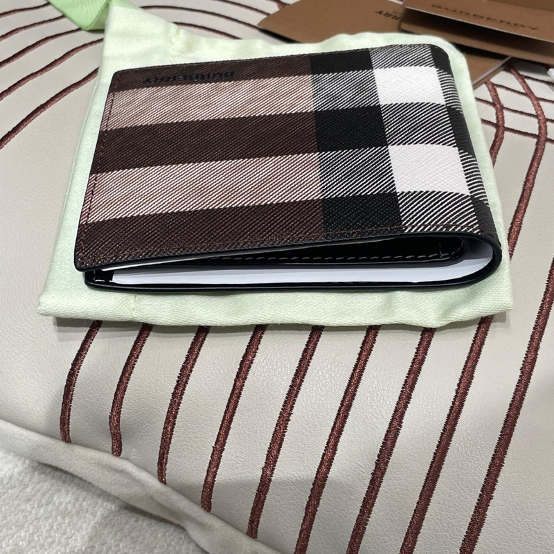 Burberry Short Wallet-4