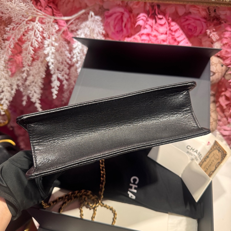 Chanel 黑金荔枝皮斜背包/王吉娜古董精品-5