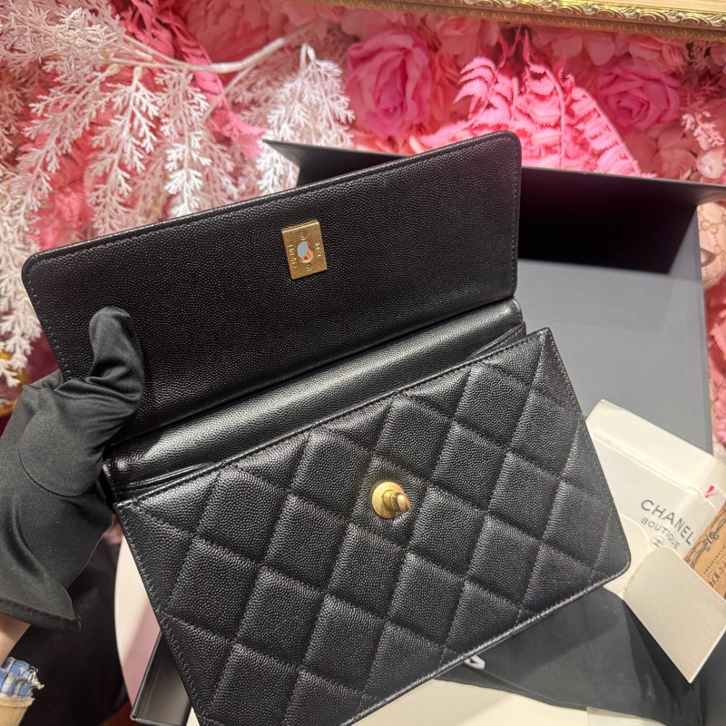 Chanel 黑金荔枝皮斜背包/王吉娜古董精品-6