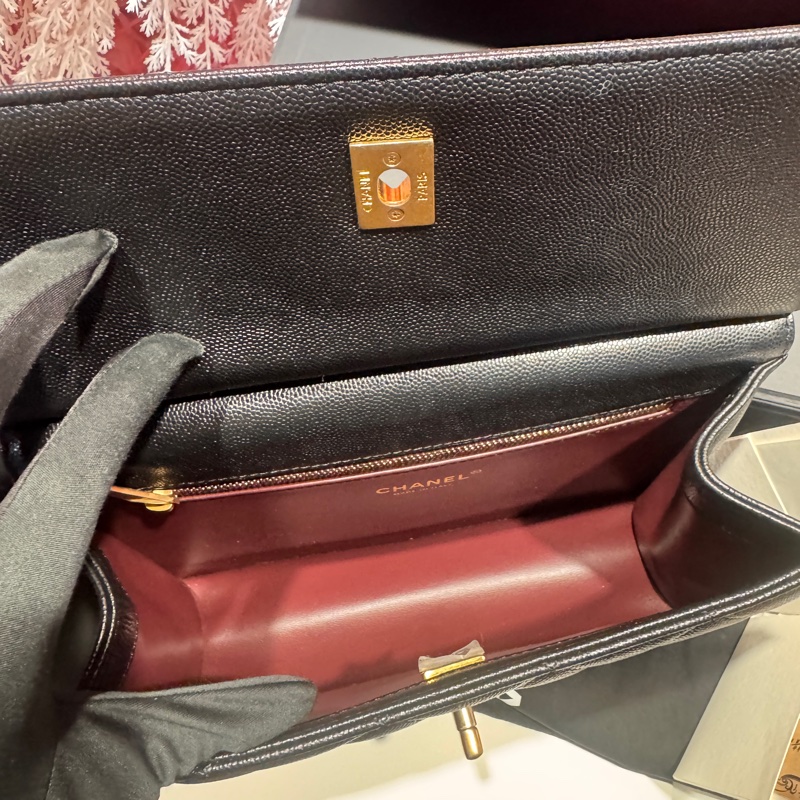 Chanel 黑金荔枝皮斜背包/王吉娜古董精品-7