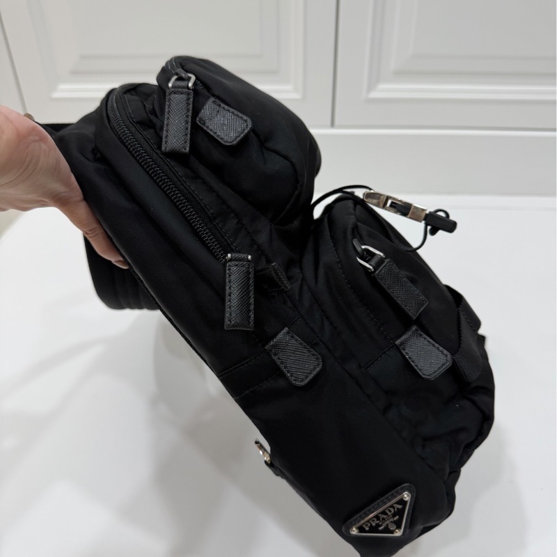 PRADA Re-Nylon 黑色 尼龍 十字紋 皮革 胸包 胸口包 斜背包 側背包 肩背包 腰包-10