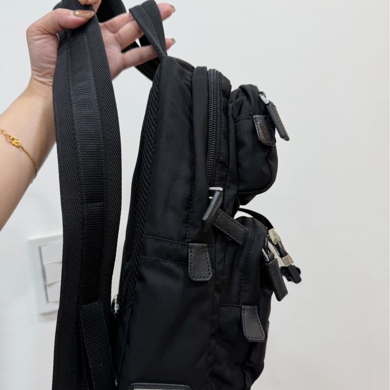 PRADA Re-Nylon 黑色 尼龍 十字紋 皮革 胸包 胸口包 斜背包 側背包 肩背包 腰包-14