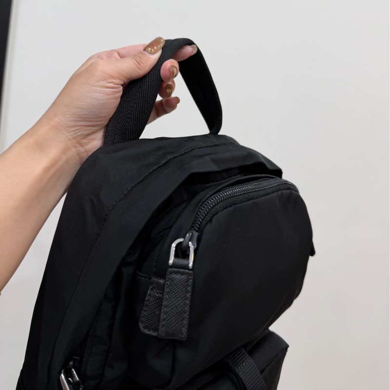 PRADA Re-Nylon 黑色 尼龍 十字紋 皮革 胸包 胸口包 斜背包 側背包 肩背包 腰包-18