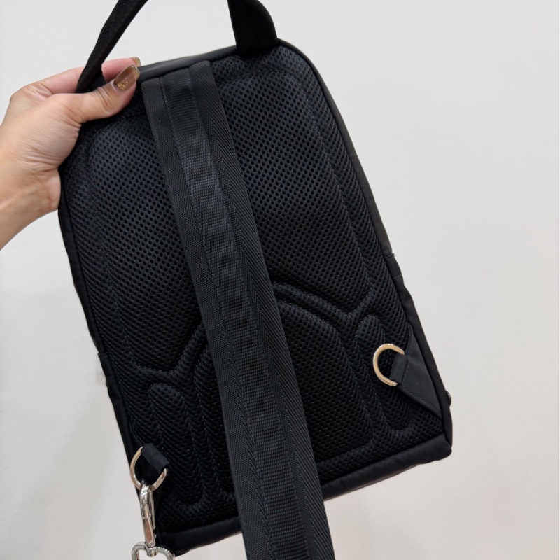 PRADA Re-Nylon 黑色 尼龍 十字紋 皮革 胸包 胸口包 斜背包 側背包 肩背包 腰包-19