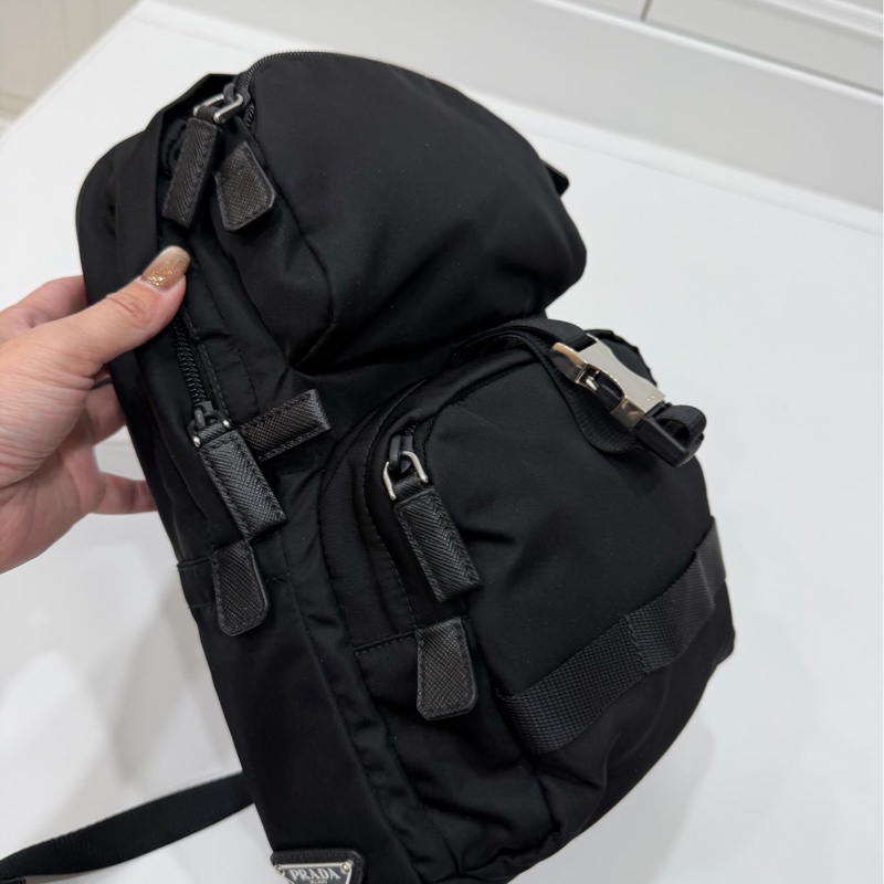 PRADA Re-Nylon 黑色 尼龍 十字紋 皮革 胸包 胸口包 斜背包 側背包 肩背包 腰包-20