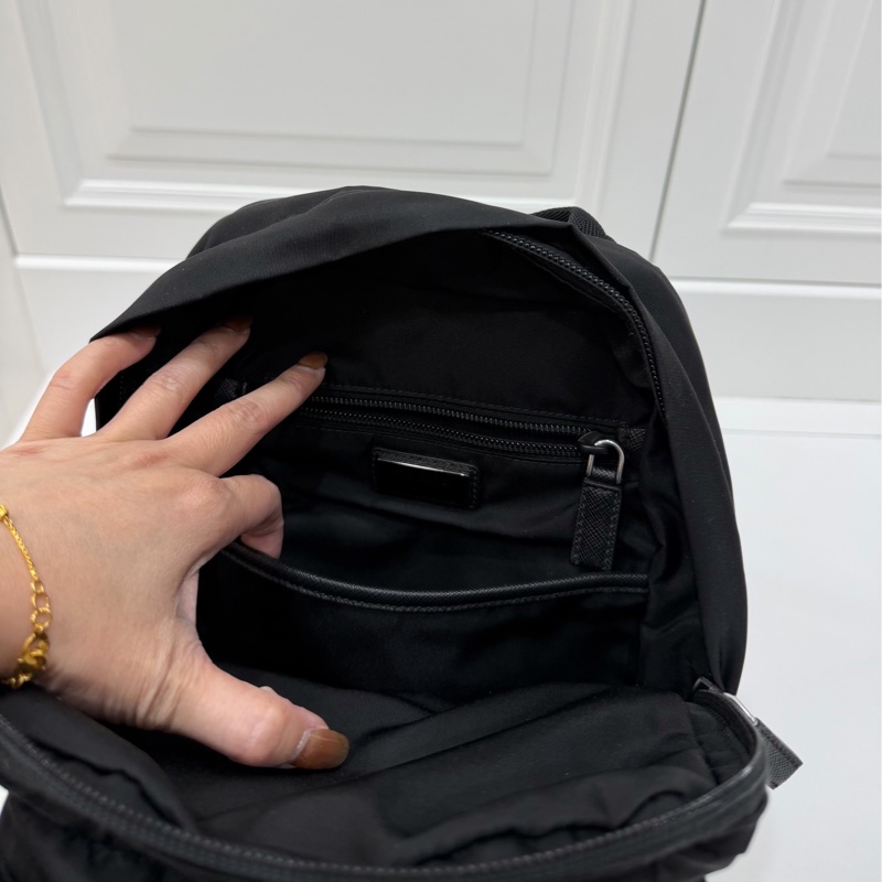 PRADA Re-Nylon 黑色 尼龍 十字紋 皮革 胸包 胸口包 斜背包 側背包 肩背包 腰包-26