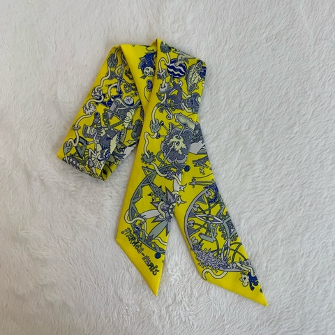 Hermes 馬戲團twilly Hermes Silk La Folle Parade Twilly Jaune Vif Bleu Gris