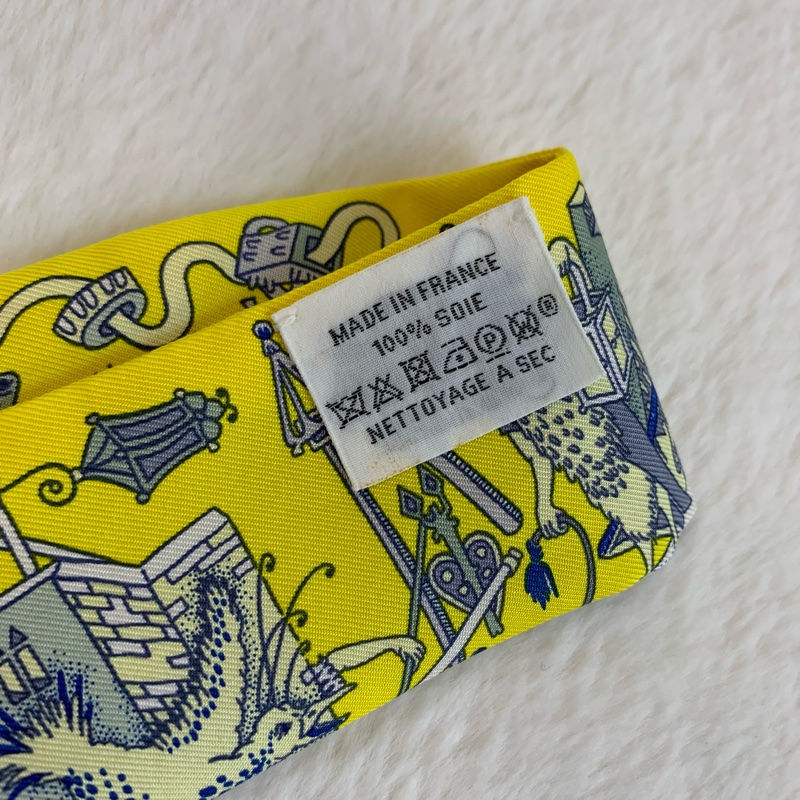 Hermes 馬戲團twilly Hermes Silk La Folle Parade Twilly Jaune Vif Bleu Gris-1
