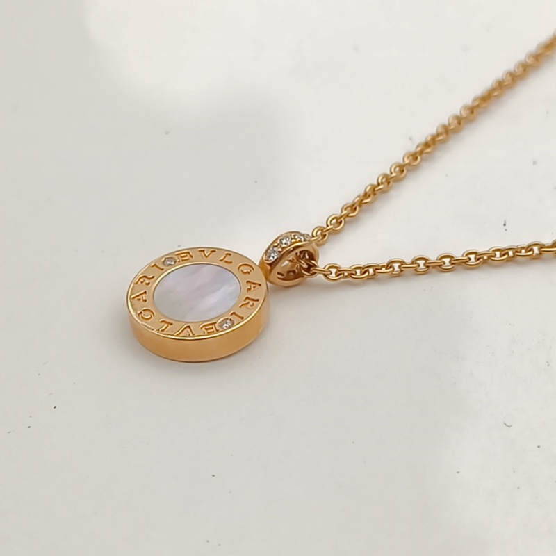 BVLGARI 18K玫瑰金鑽石白貝母縞瑪瑙雙面圓餅鑲鑽項鏈-1
