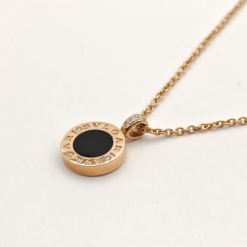 BVLGARI 18K玫瑰金鑽石白貝母縞瑪瑙雙面圓餅鑲鑽項鏈-2