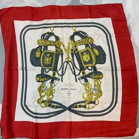 婚禮金色馬車twilly✨Hermes Vintage Hermes Carre 90 “Brides de Gala” in Red Silk Scarf