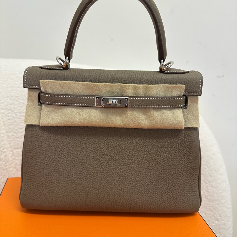 全新全套 Hermès Kelly25 大象灰 銀扣 Togo皮 W刻 24年12月購證-6