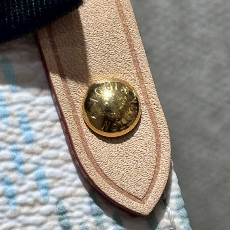 Louis VuittonOnTheGo MM 托特包-15