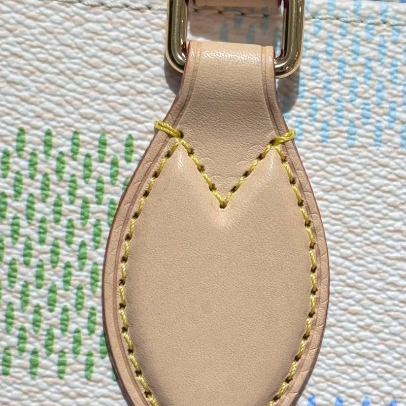 Louis VuittonOnTheGo MM 托特包-31