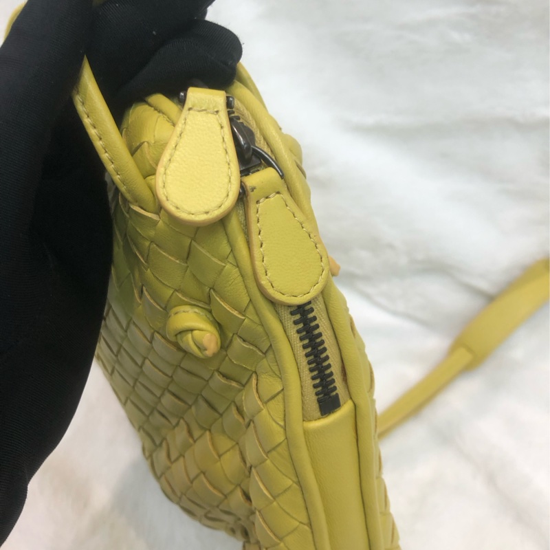 BV 黃色方形斜孭袋 XC320-6