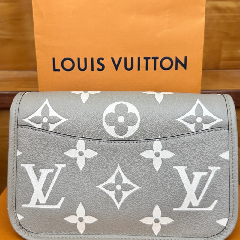 LOUIS VUITTON M46583 Diane-3