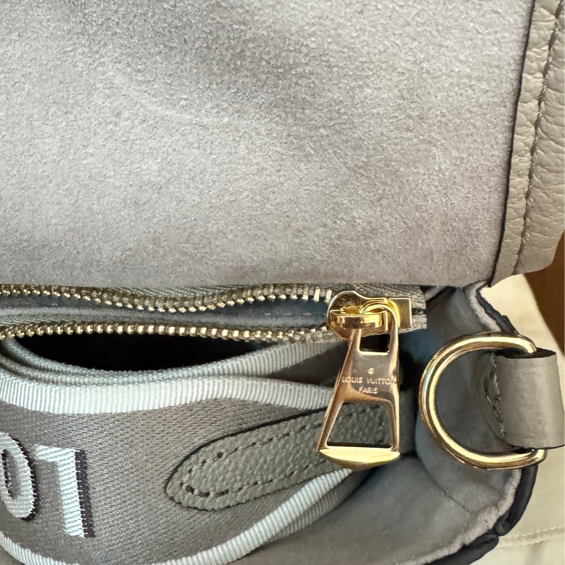 LOUIS VUITTON M46583 Diane-12