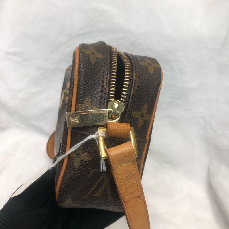 LV 老花開口笑上肩袋 IA229-3