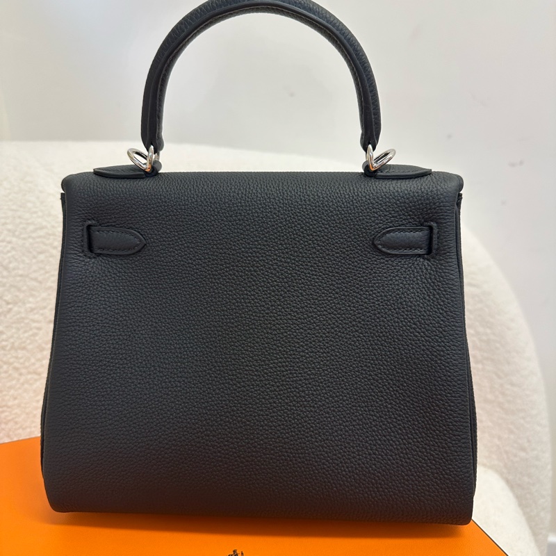 全套 全新 26.3月單 Hermes 愛馬仕 Kelly25 黑銀 Togo皮 K刻~質感無敵 黑銀配色經久不衰 好飒~-1