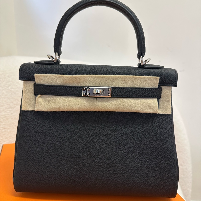 全套 全新 26.3月單 Hermes 愛馬仕 Kelly25 黑銀 Togo皮 K刻~質感無敵 黑銀配色經久不衰 好飒~-6