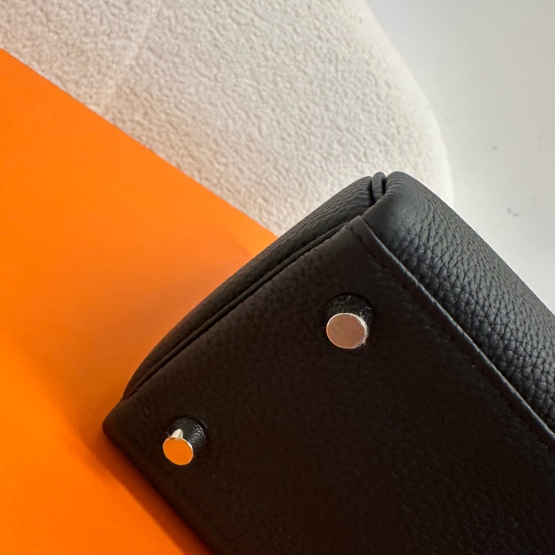 全套 全新 26.3月單 Hermes 愛馬仕 Kelly25 黑銀 Togo皮 K刻~質感無敵 黑銀配色經久不衰 好飒~-8