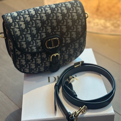 Dior Bobby 中型包款 （藍色 Oblique 緹花）