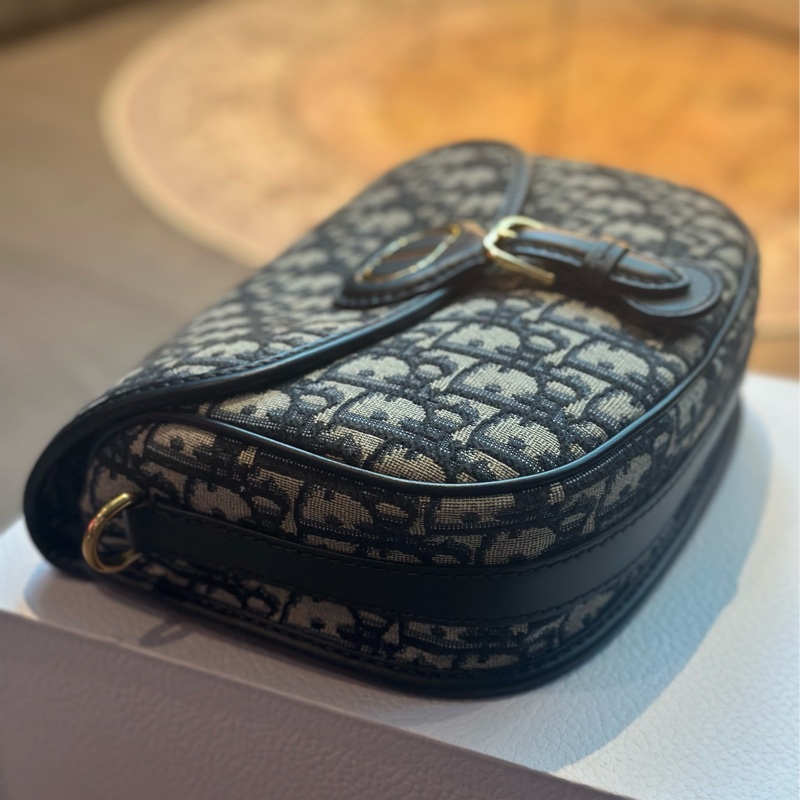 Dior Bobby 中型包款 (藍色 Oblique 緹花)-9