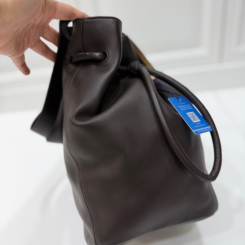 Bottega Veneta BV Beak 大號 全皮 咖啡 水桶包 斜背包 側背包 肩背包 手提包-10