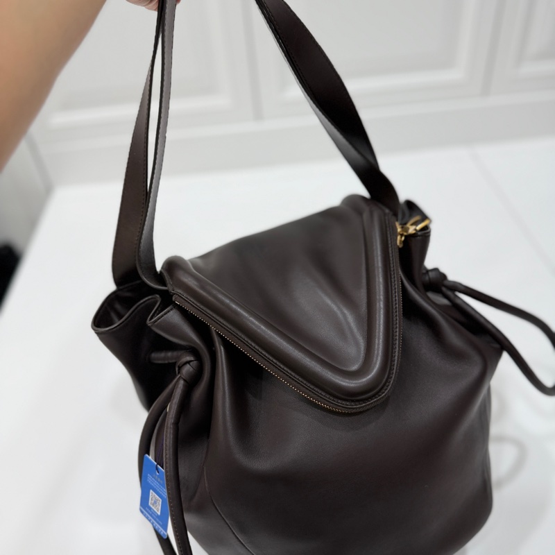 Bottega Veneta BV Beak 大號 全皮 咖啡 水桶包 斜背包 側背包 肩背包 手提包-26