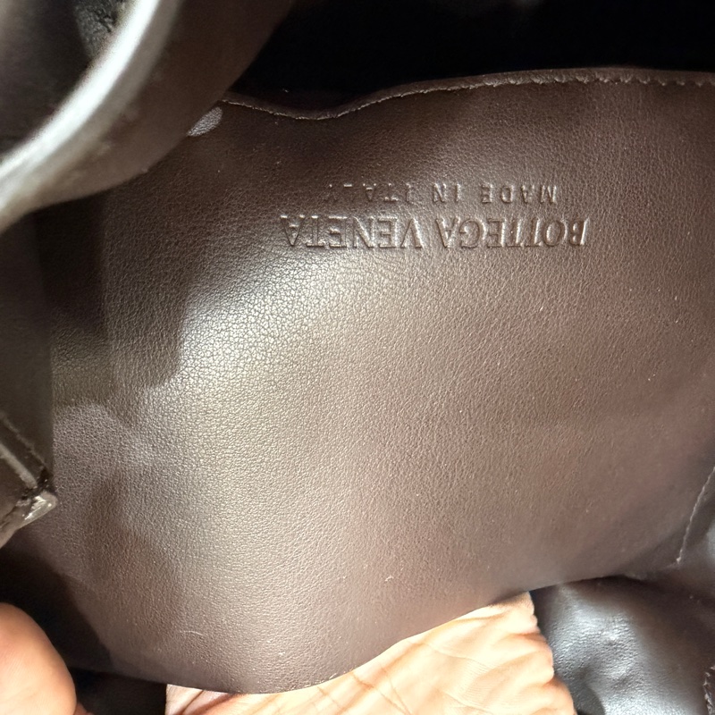 Bottega Veneta BV Beak 大號 全皮 咖啡 水桶包 斜背包 側背包 肩背包 手提包-28