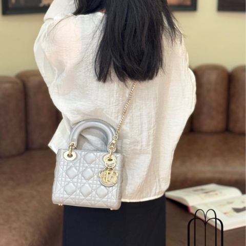 迪奧黛妃包 Dior Mini Lady Dior 蛋白石灰羊皮✨氣質必收款 手提肩背兩用 M0505OBDU