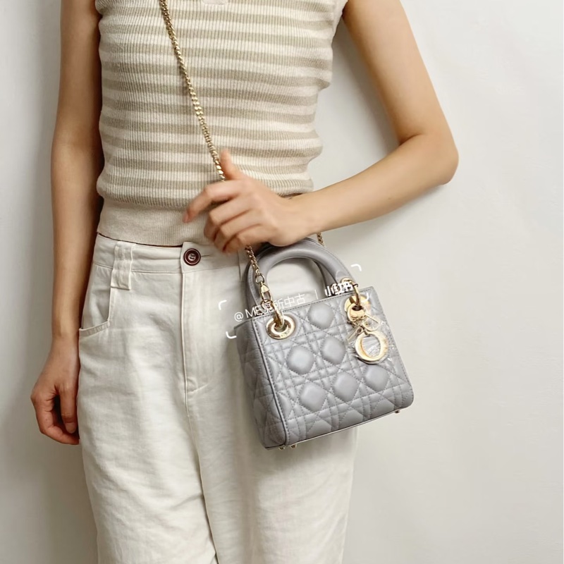 迪奧黛妃包 Dior Mini Lady Dior 蛋白石灰羊皮✨氣質必收款 手提肩背兩用 M0505OBDU-1