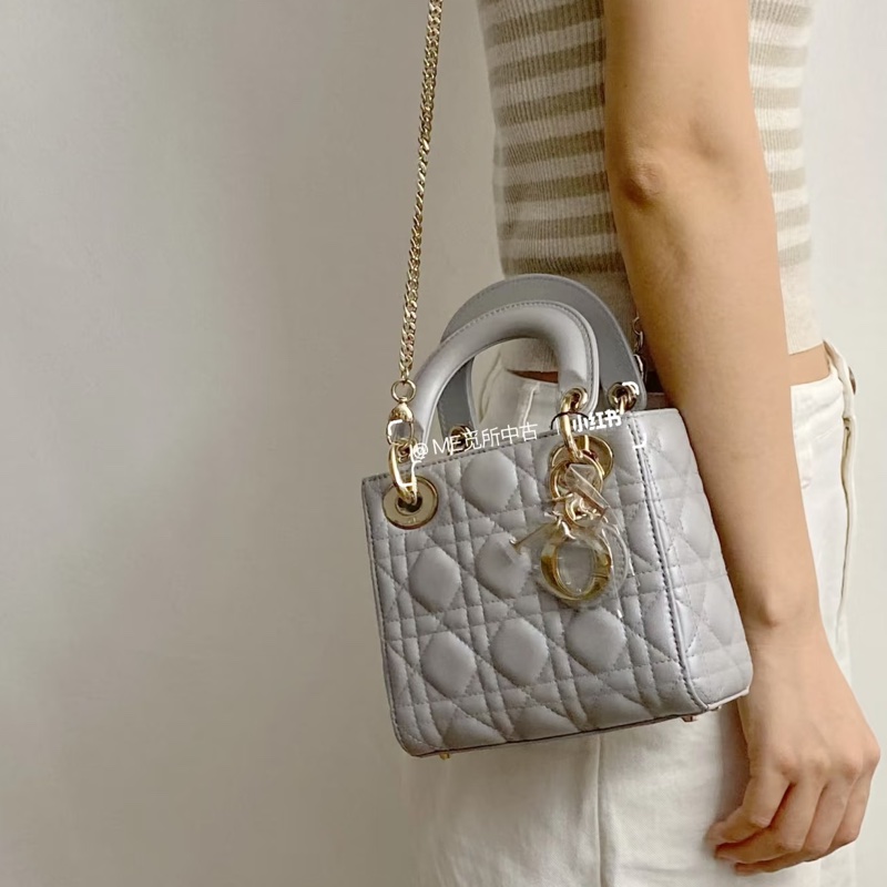 迪奧黛妃包 Dior Mini Lady Dior 蛋白石灰羊皮✨氣質必收款 手提肩背兩用 M0505OBDU-2