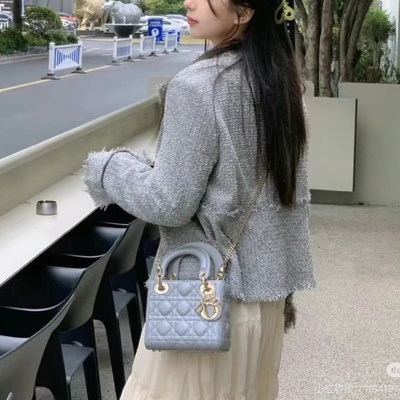 迪奧黛妃包 Dior Mini Lady Dior 蛋白石灰羊皮✨氣質必收款 手提肩背兩用 M0505OBDU-6