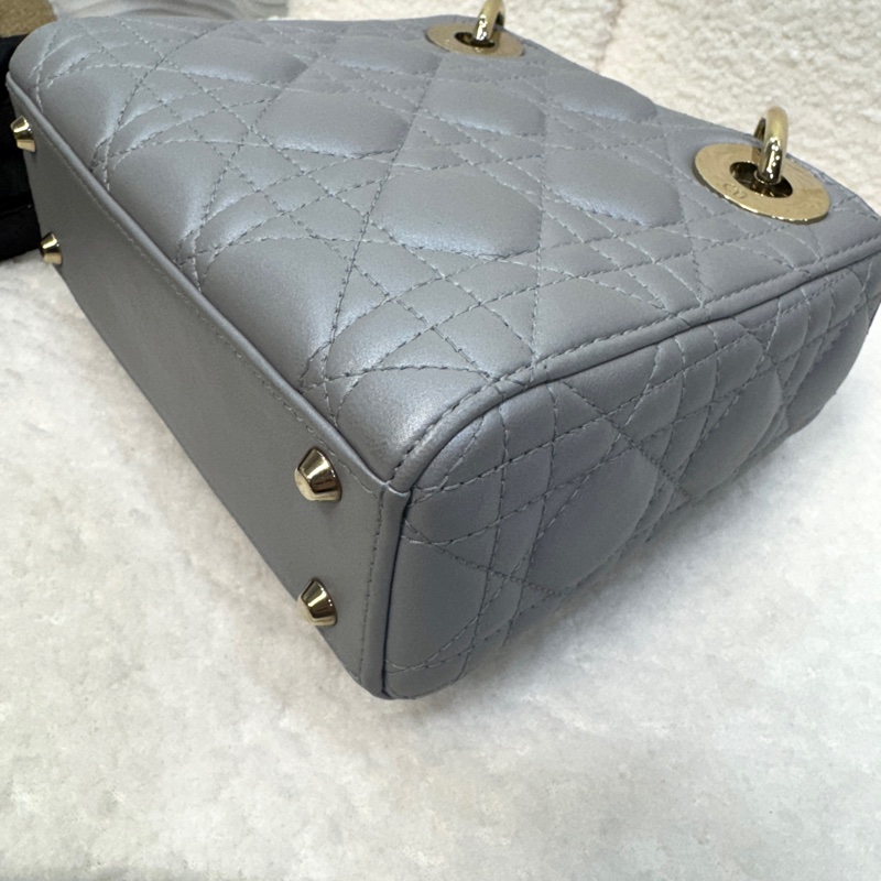 迪奧黛妃包 Dior Mini Lady Dior 蛋白石灰羊皮✨氣質必收款 手提肩背兩用 M0505OBDU-22