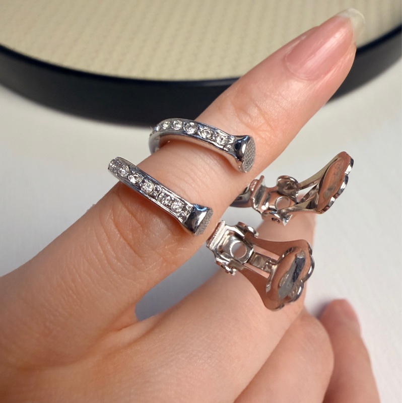 Christian Dior 水鑽鍍銀耳環 耳夾 銀色耳圈 迪奧-12