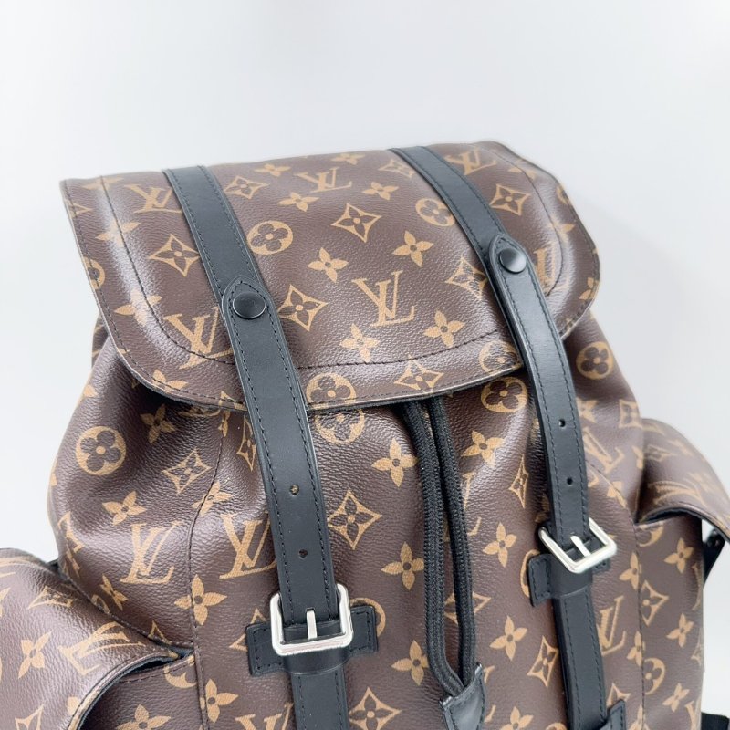 LV原花拼黑牛皮銀釦Christopher MM下蓋式後背包 M43735-9