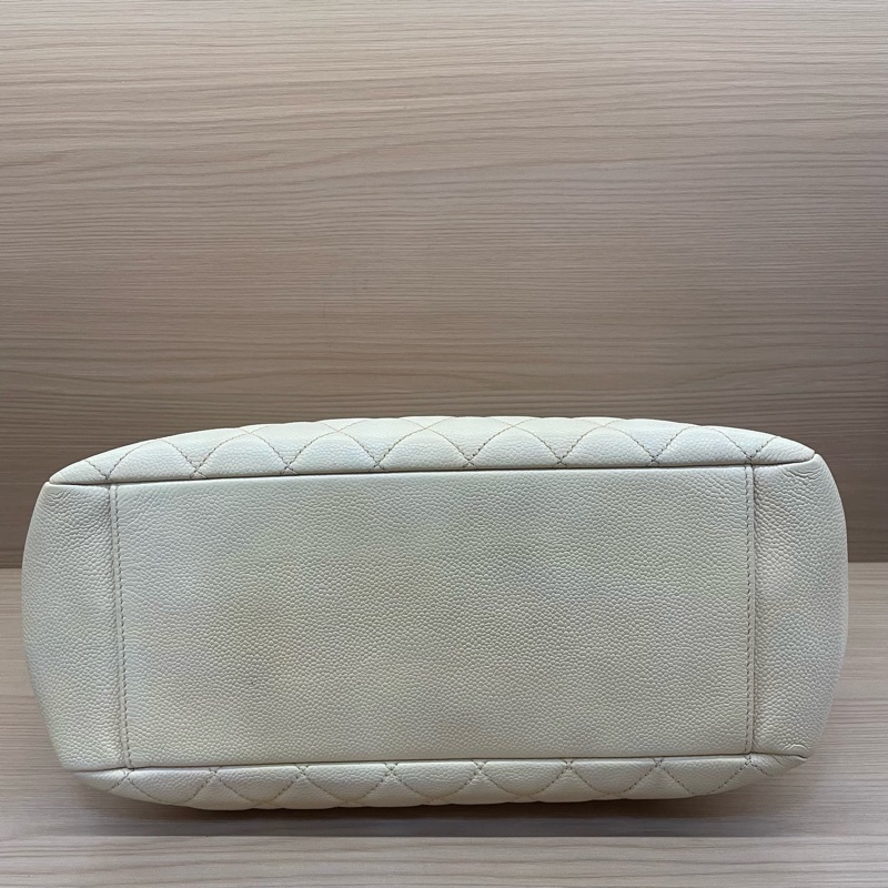 NO:C26 Chanel香奈儿GST奶茶色荔枝皮大號,2014年 ,18開 托特链条单肩包 有卡 有塵袋 無盒子-4