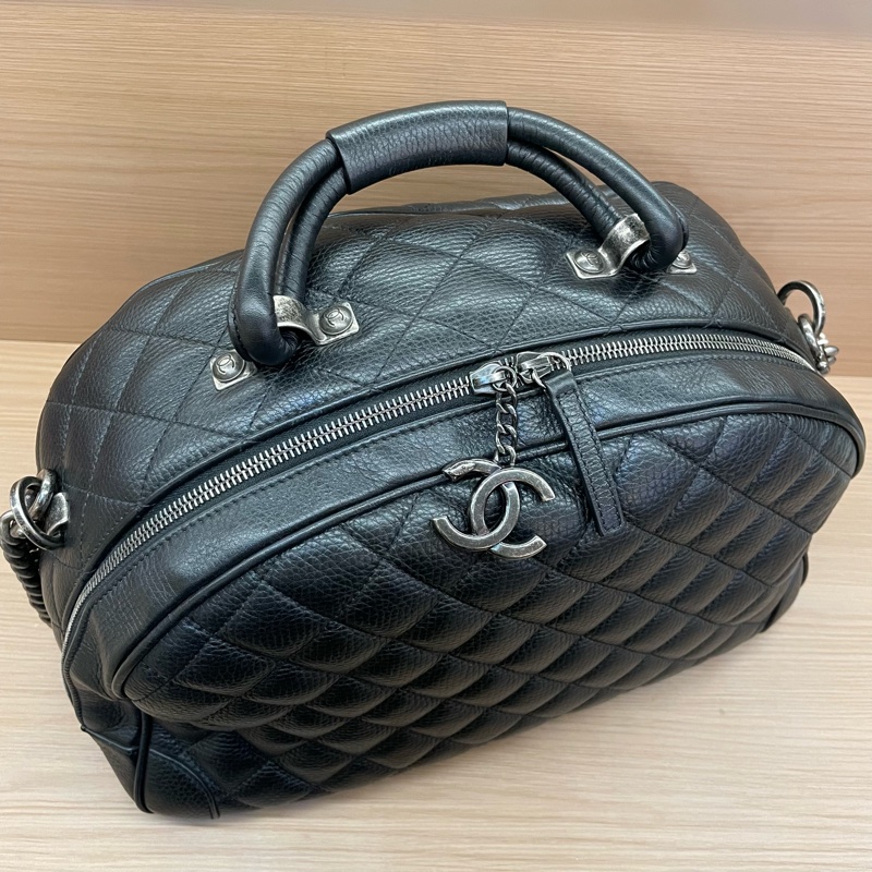 NO:C74 Chanel 荔枝纹黑色银扣挂坠保龄球手提单肩包 大號 2017年,22開 有塵袋 無卡 無盒子-7