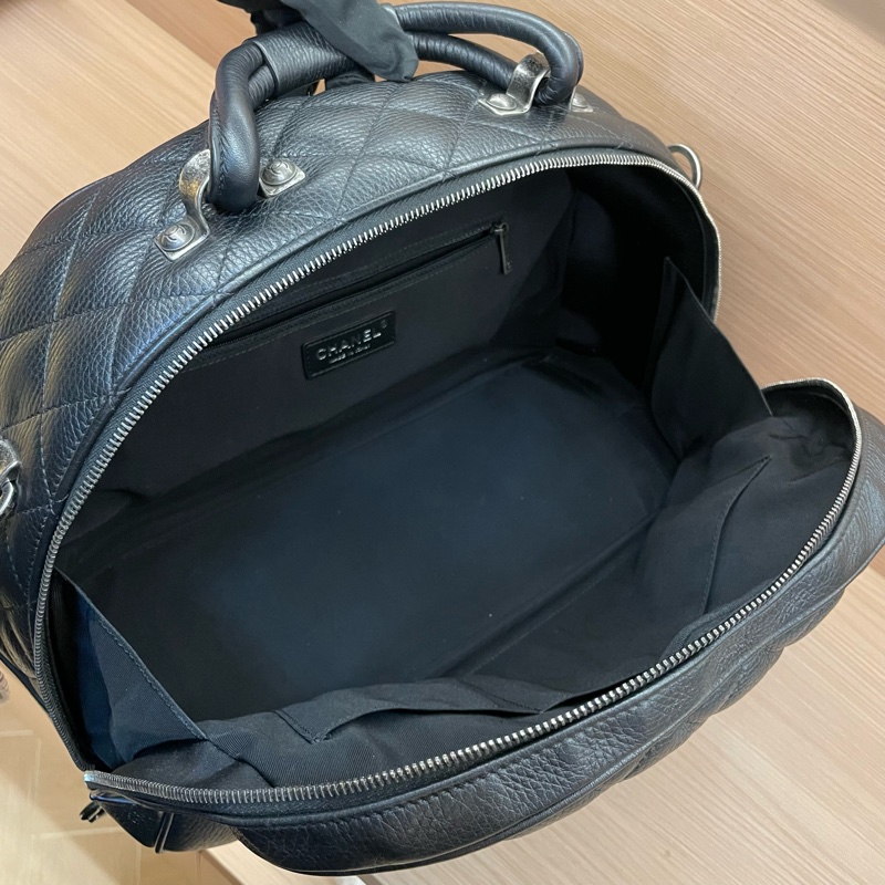 NO:C74 Chanel 荔枝纹黑色银扣挂坠保龄球手提单肩包 大號 2017年,22開 有塵袋 無卡 無盒子-11