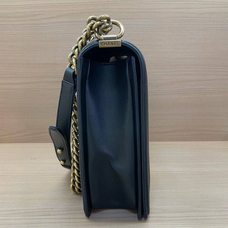 NO：C61 Chanel香奈儿黑色金扣leboy 鏈條包牛皮 大號 2014年、19開 尺寸底長30*高21*寬8*有卡 有塵袋 無盒子-3