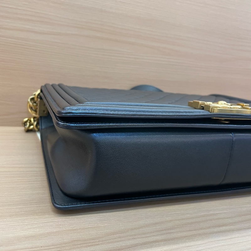 NO：C61 Chanel香奈儿黑色金扣leboy 鏈條包牛皮 大號 2014年、19開 尺寸底長30*高21*寬8*有卡 有塵袋 無盒子-6