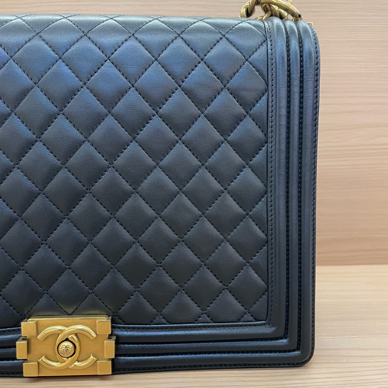 NO：C61 Chanel香奈儿黑色金扣leboy 鏈條包牛皮 大號 2014年、19開 尺寸底長30*高21*寬8*有卡 有塵袋 無盒子-9