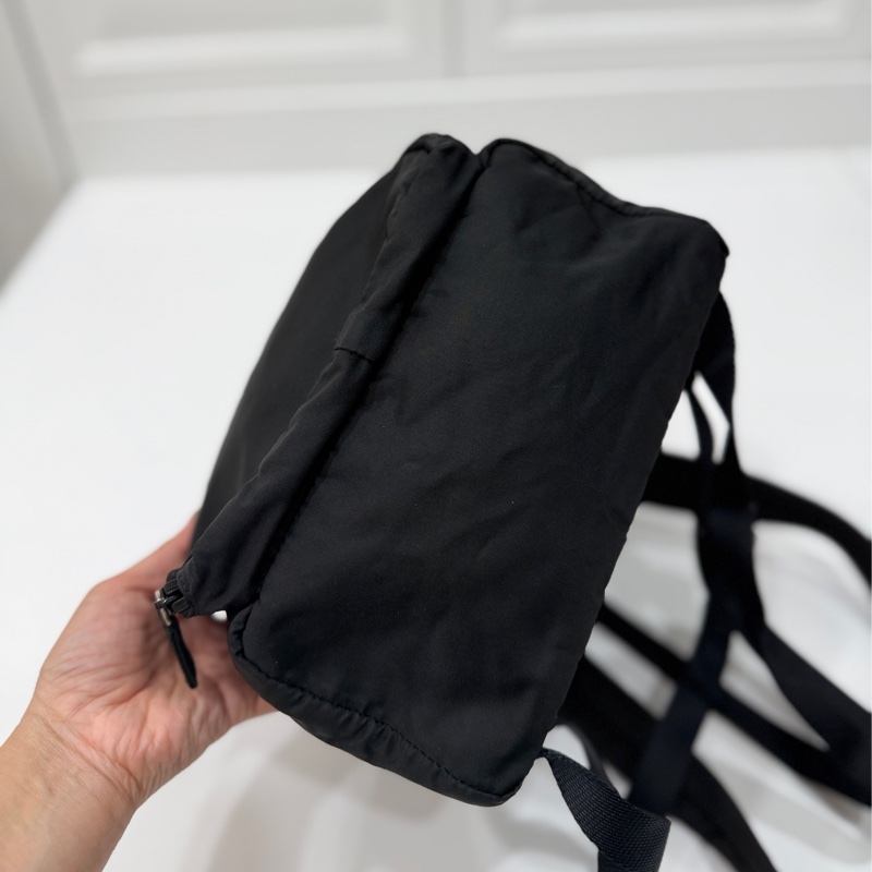 PRADA 尼龍 Rucksack 銀扣 黑色 厚背包 肩背包 手提包-16