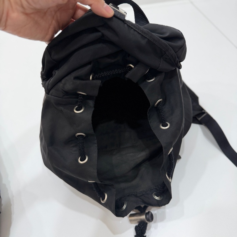PRADA 尼龍 Rucksack 銀扣 黑色 厚背包 肩背包 手提包-27