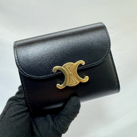 賽琳 CELINE Triomphe 凱旋門三折黑色短夾牛皮