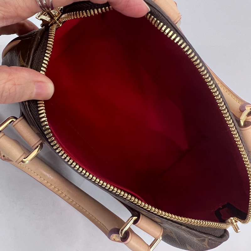 LV 原花金釦Speedy20手提斜背波士頓包-10